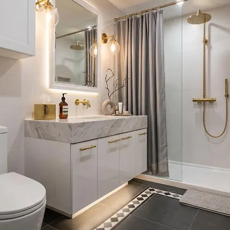 Charming Parisian With Garden View * باريس