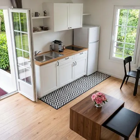 Charming Parisian With Garden View Apartmán