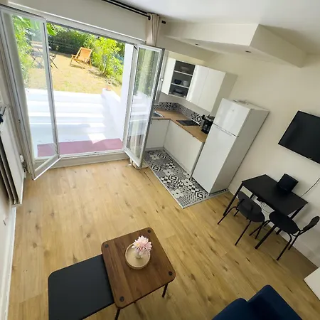 شقة Charming Parisian With Garden View